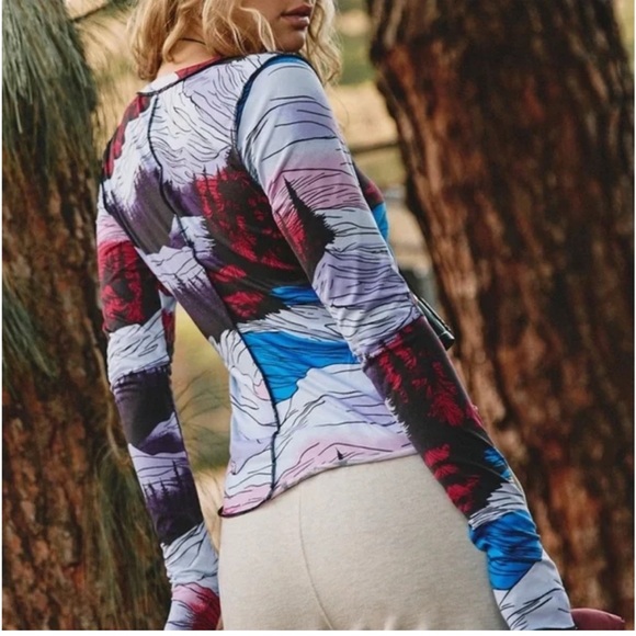 FP Movement Right On Run Printed Long Sleeve Layer in Rocky Ridge Twilight Combo - Picture 2 of 6